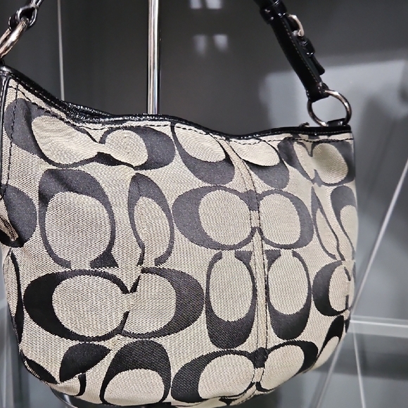 Coach EUC Y2K Signature Jaquard Hobo Shouldet Bag With Coach Carriage Charm - Picture 6 of 11